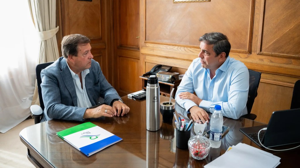 Weretilneck y Nación cooperan para frenar el incendio en El&nbsp;Bolsón