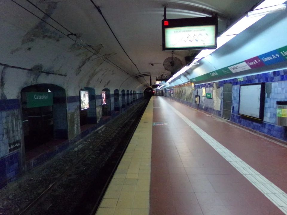 El Gobierno porteño propone renombrar la estación Catedral del subte D como “Catedral-Papa&nbsp;Francisco”