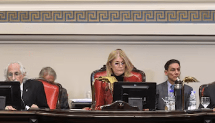El Senado bonaerense aprobó la reelección indefinida para&nbsp;legisladores