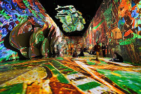 Viajar sin moverse: el auge del turismo inmersivo en las grandes&nbsp;ciudades