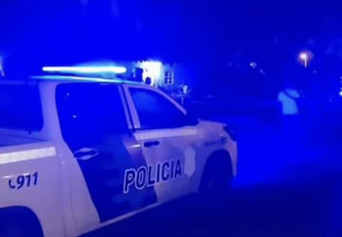 Morón: dos policías atacados casi al mismo tiempo, uno baleado y otro&nbsp;asaltado