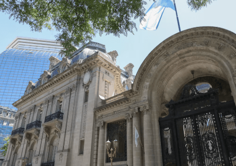 La Justicia ordenó al Gobierno pagar completo el plus a diplomáticos en el&nbsp;exterior